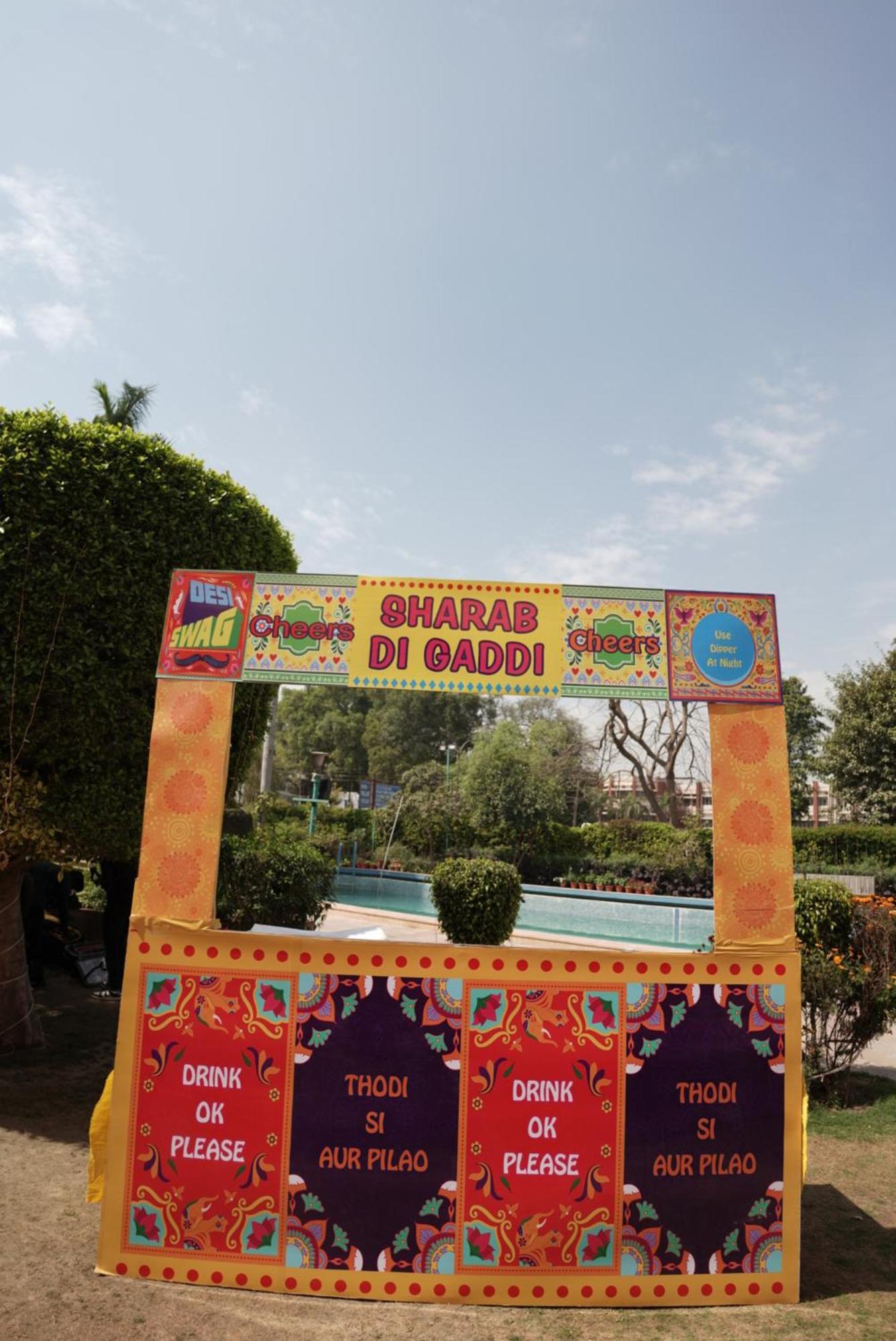 Goa Country Club Hotel Gurgaon Bagian luar foto